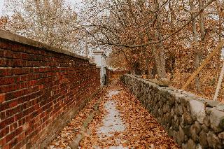 Stone & brick fences in fall